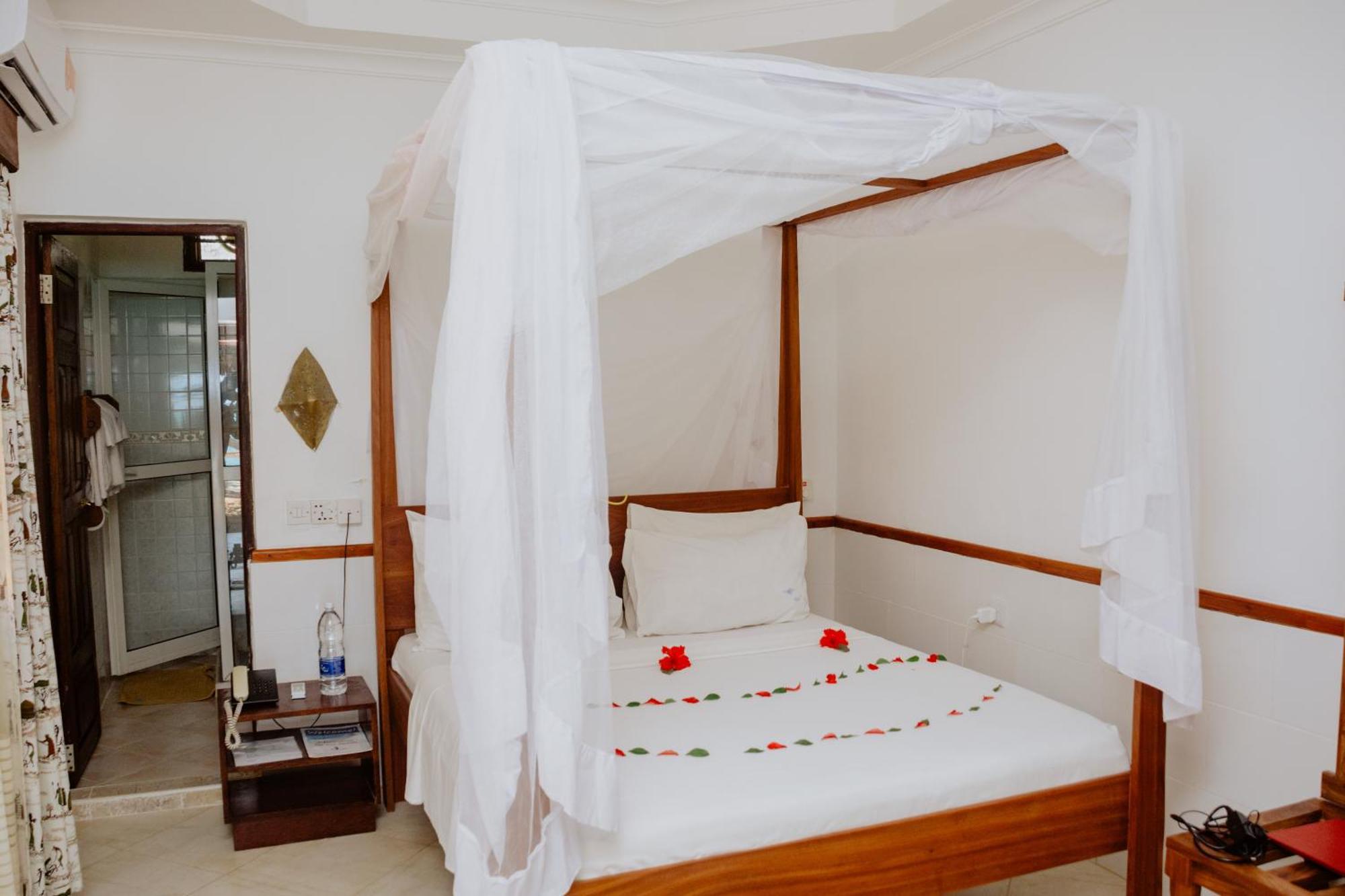 Mnarani Beach Hotel Nungwi Zewnętrze zdjęcie